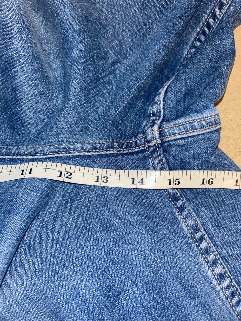 Old Navy Jeans - medium blue high rise barrel leg - Picture 10 of 11